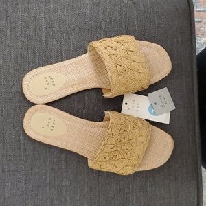 A New Day Women's Woven Tan Sandals Size 7.5 Never Worn